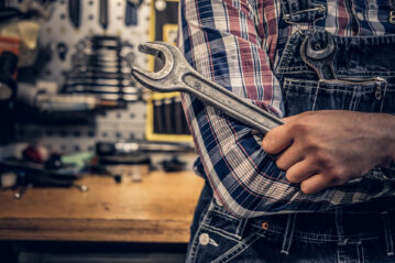 close-up-image-nut-key-mechanic-s-arm